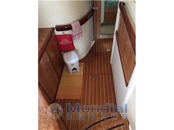Sealine F44