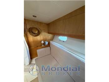 Fairline 42