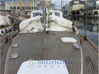 Benetti Sailing Division MOTOVELIERO