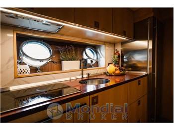 Fashion Yachts 68