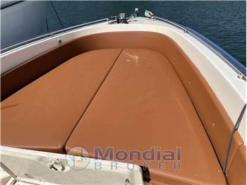 Supermarine Iguana 36