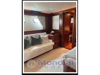Custom Line Navetta 27