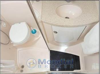 Regal Marine 3760 Commodore