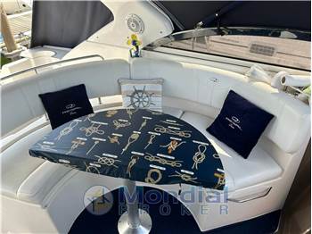 Regal Marine 3760 Commodore