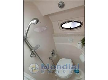 Regal Marine 3760 Commodore