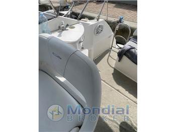 brumswick Maxum 24
