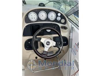 Chaparral Signature 260