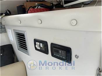 Chaparral Signature 260
