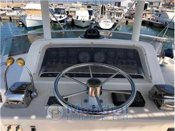 Bertram Yacht 37' Convertible