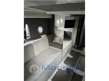 Cranchi M44 HT
