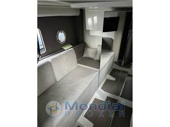 Cranchi M44 HT