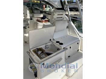 Boston Whaler 34 Defiance