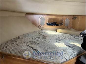 Boston Whaler 34 Defiance