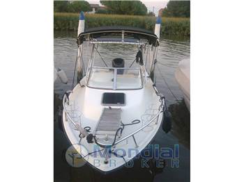 Mako Marine MAKO 215 WA