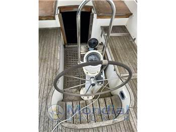 Hallberg Rassy HR 42