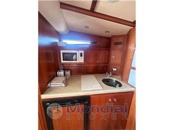 Bertram Yacht 360 Moppie