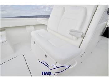 Regulator Marine Regulator 28