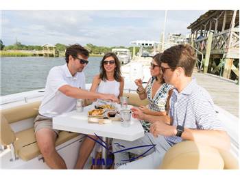 Sportsman Boat 232 Center Consolle