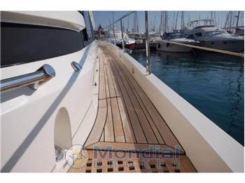 Fairline SQUADRON 62