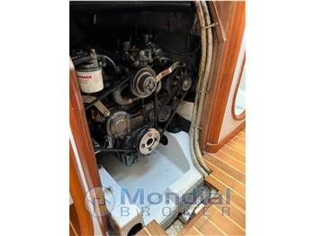 J BOATS J 44