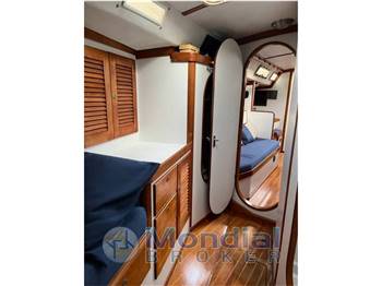J BOATS J 44