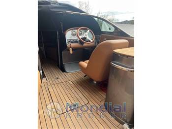 Chris Craft Launch 25