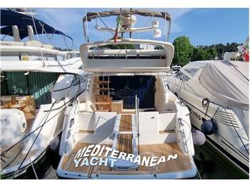 Fairline Squadron 55