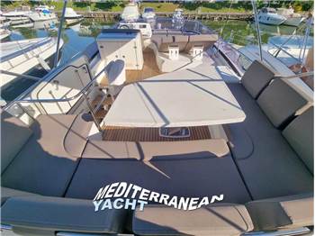 PRESTIGE YACHTS 550 F-LINE