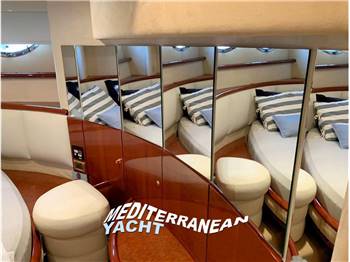 Fairline - Squadron 62