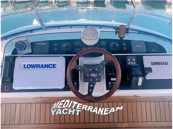 Fairline - Squadron 62