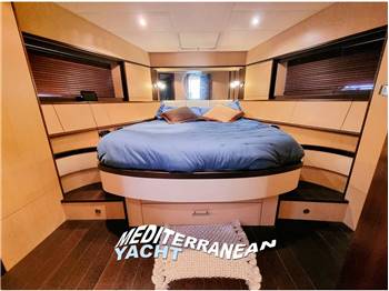 NAVALE DEL TIRRENO - CAYMAN 50 FLY