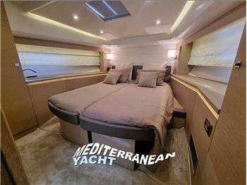 PRESTIGE YACHTS PRESTIGE 550  F-LINE