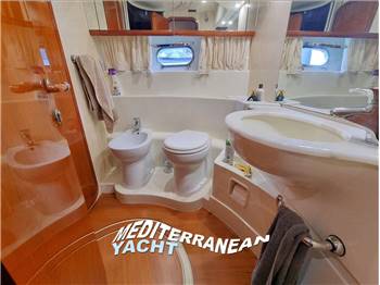 Ferretti 57