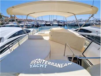 Ferretti 57