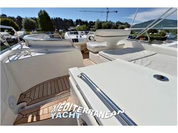 Sealine F 44