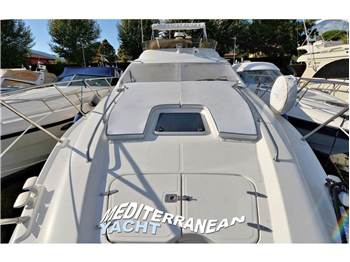 Sealine F 44