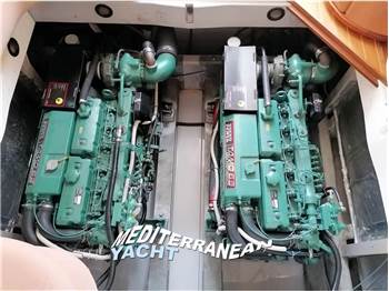 Sealine F 44