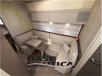 CRANCHI YACHTS M44 HT