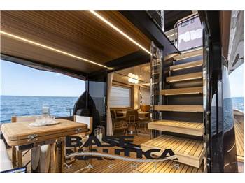 CRANCHI YACHTS SESSANTADUE 62