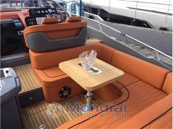 Cranchi Endurance 30