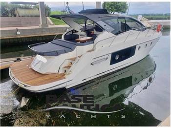 Cranchi M44 HT