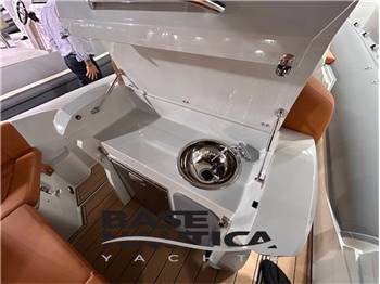 ITALBOATS STINGHER 32 GT