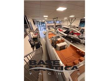 ITALBOATS STINGHER 32 GT