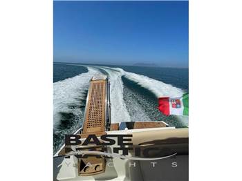 CRANCHI YACHTS ZAFFIRO 32