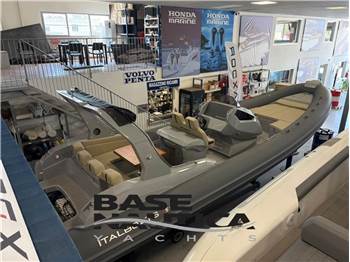 ITALBOATS STINGHER 32 GT