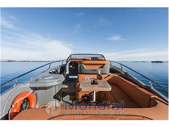 Cranchi Endurance 30