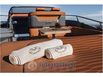 Cranchi Endurance 30