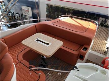 Cranchi E30 Endurance