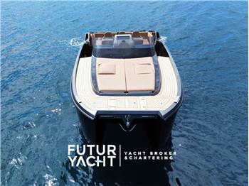 AUIRA YACHTS 30 CABIN