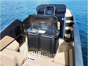 AUIRA YACHTS 30 CABIN